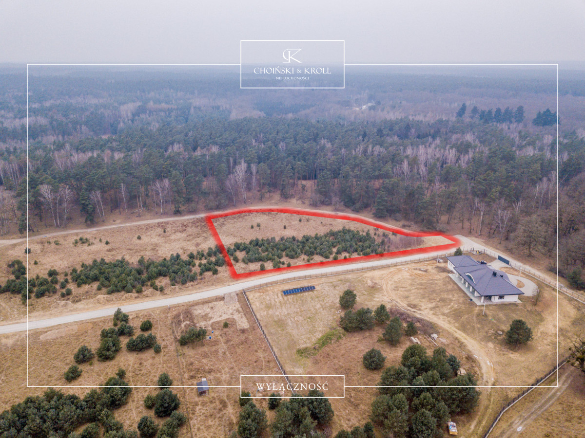 Działka na sprzedaż