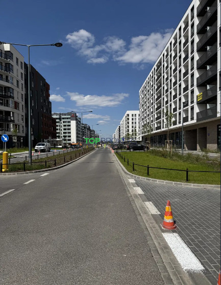 Komercyjny na wynajem