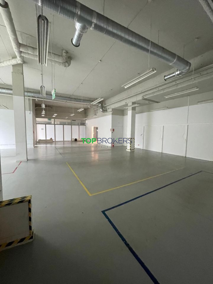 Komercyjny na wynajem