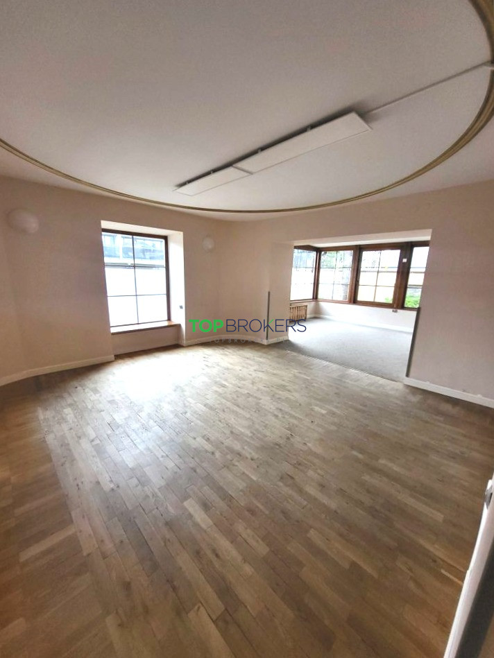 Komercyjny na wynajem