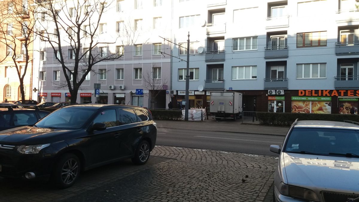 Komercyjny na wynajem
