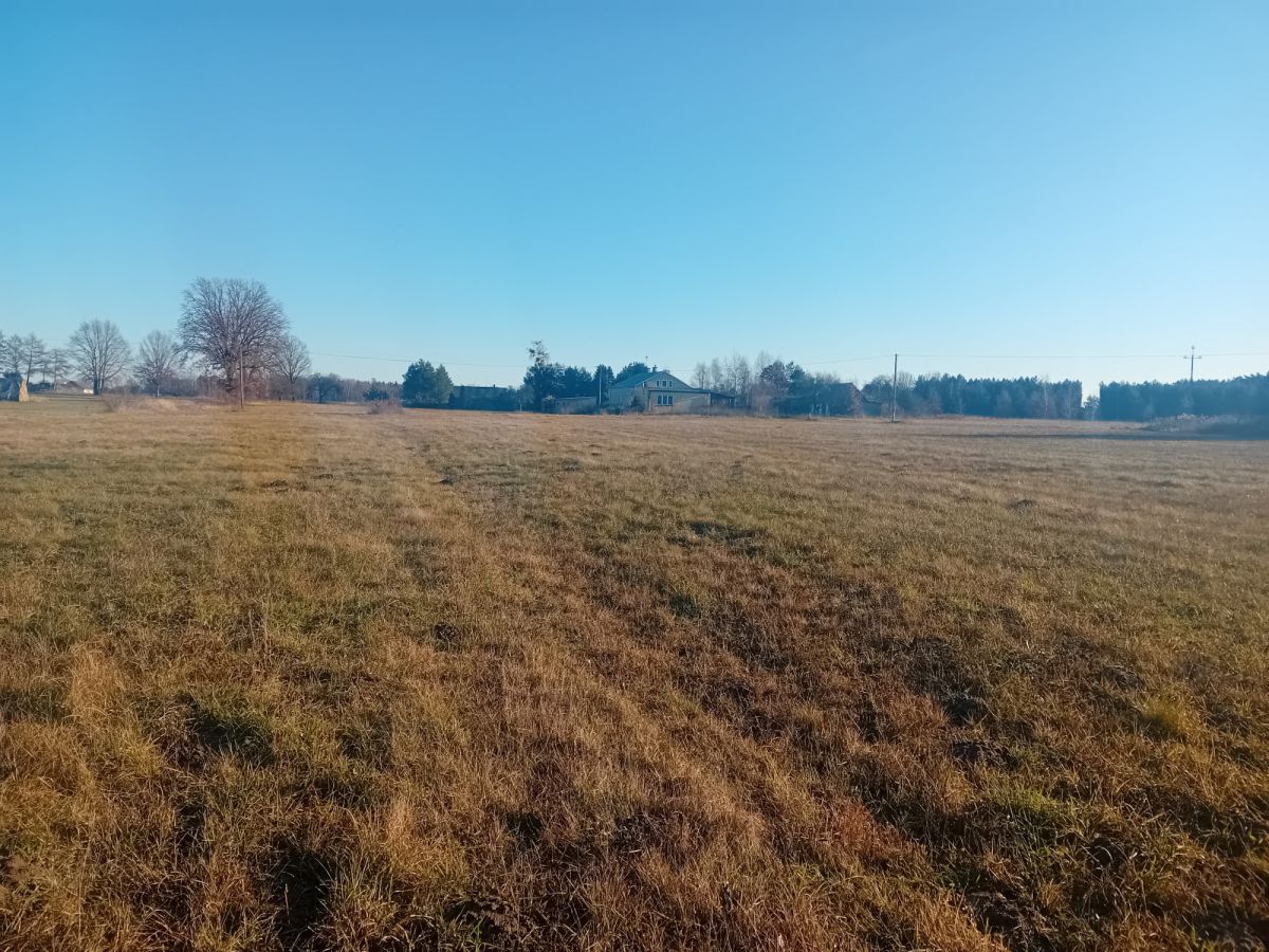Działka na sprzedaż