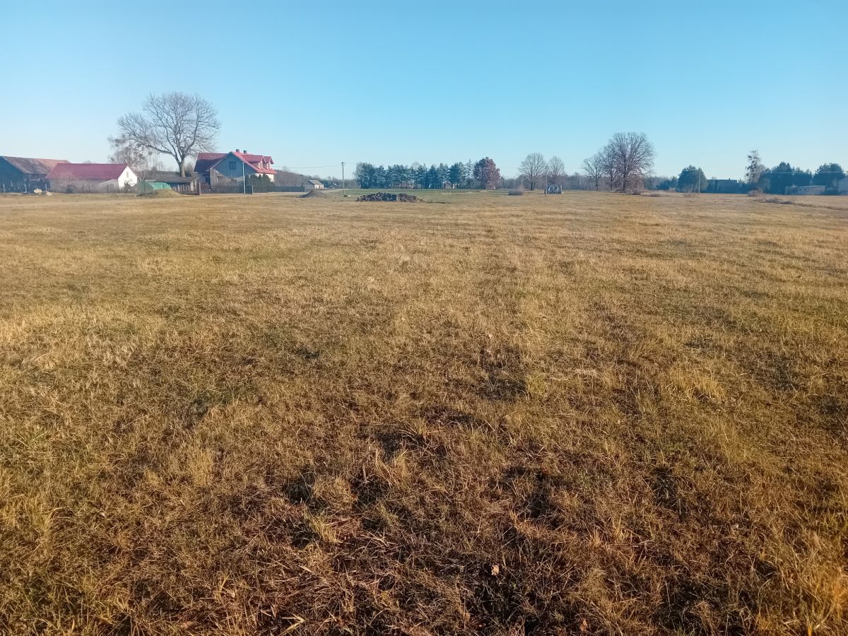 Działka na sprzedaż