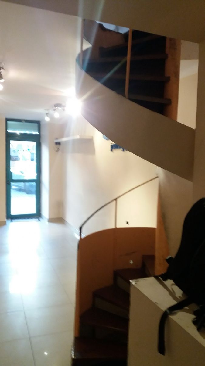 Komercyjny na sprzedaż