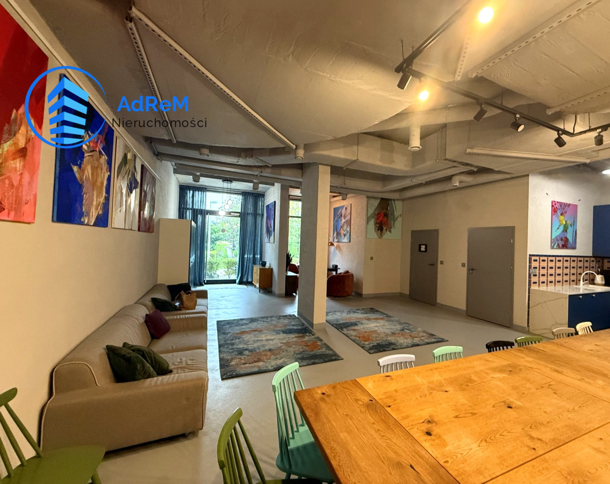 Komercyjny na sprzedaż