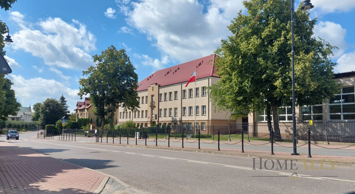 Działka na sprzedaż