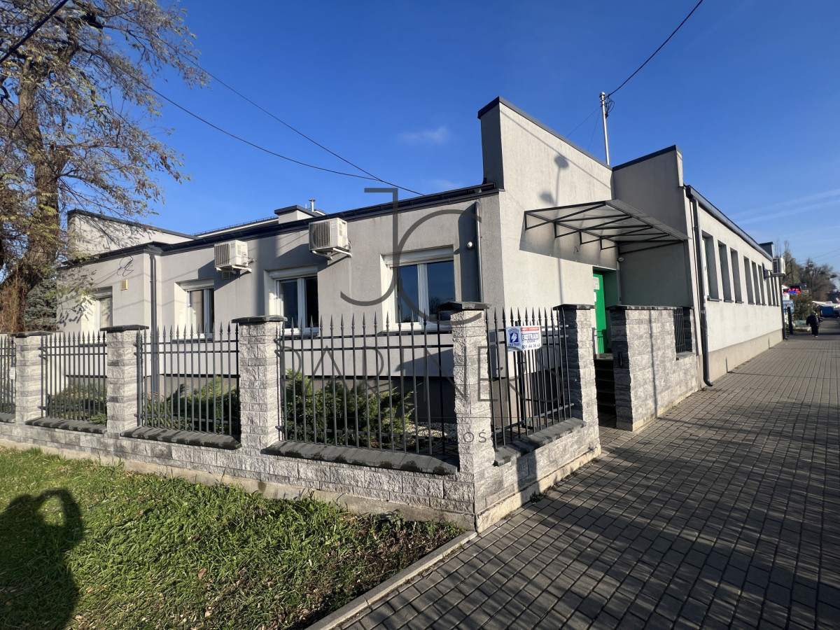 Komercyjny na wynajem