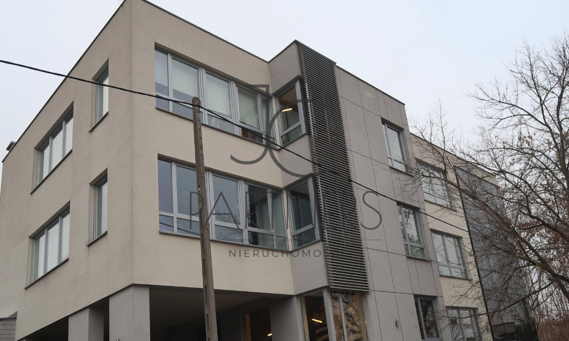 Komercyjny na sprzedaż