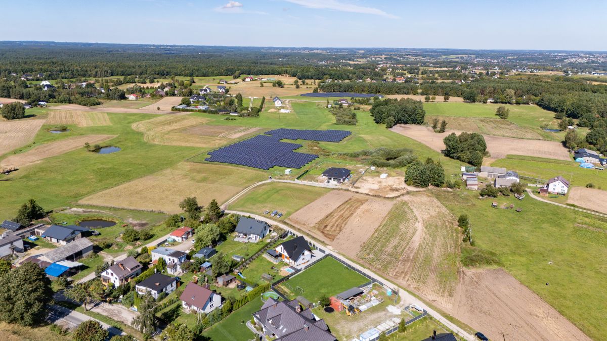 Działka na sprzedaż