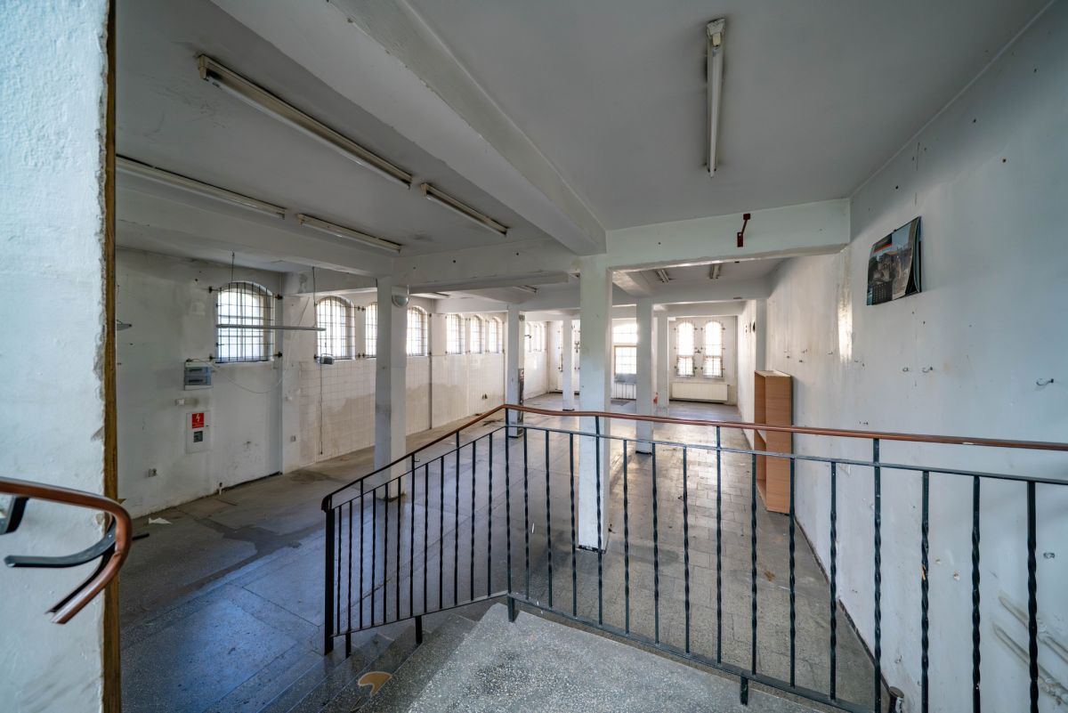 Komercyjny na sprzedaż