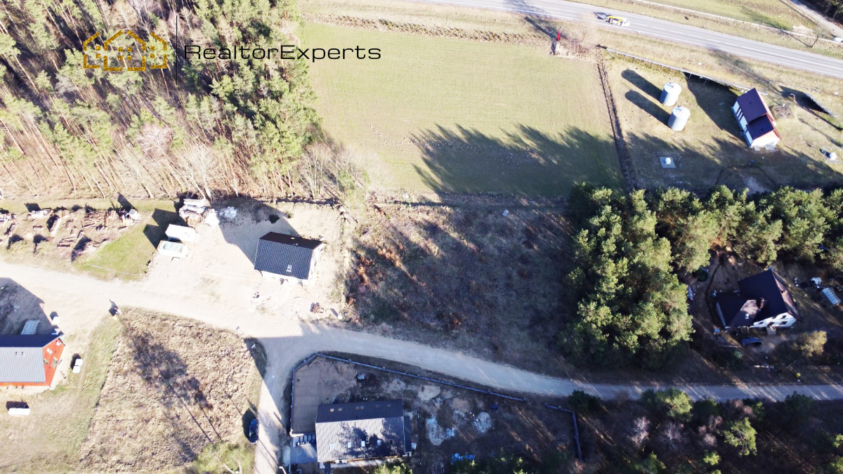 Działka na sprzedaż