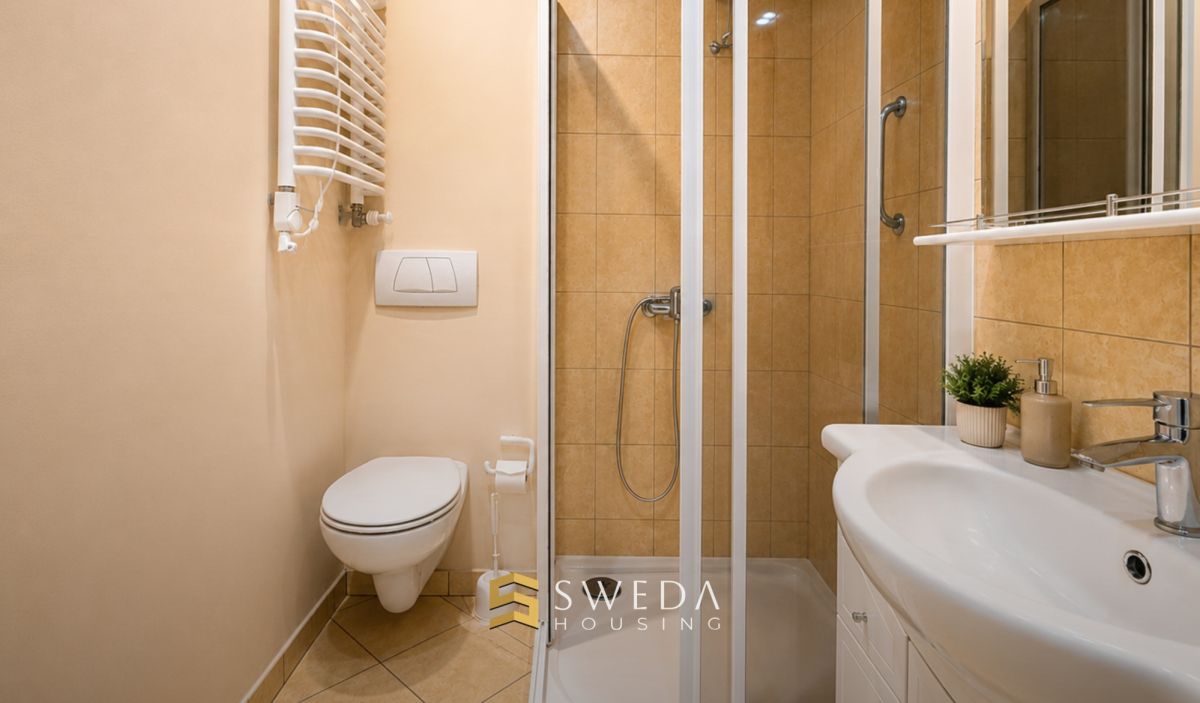 Dom 216 m² | 7 pokoi | Blisko PKM do Trójmiasta