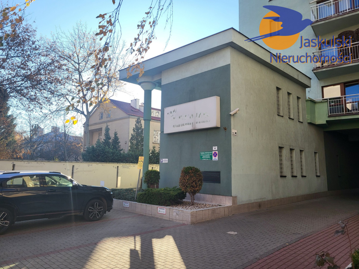 Komercyjny na wynajem