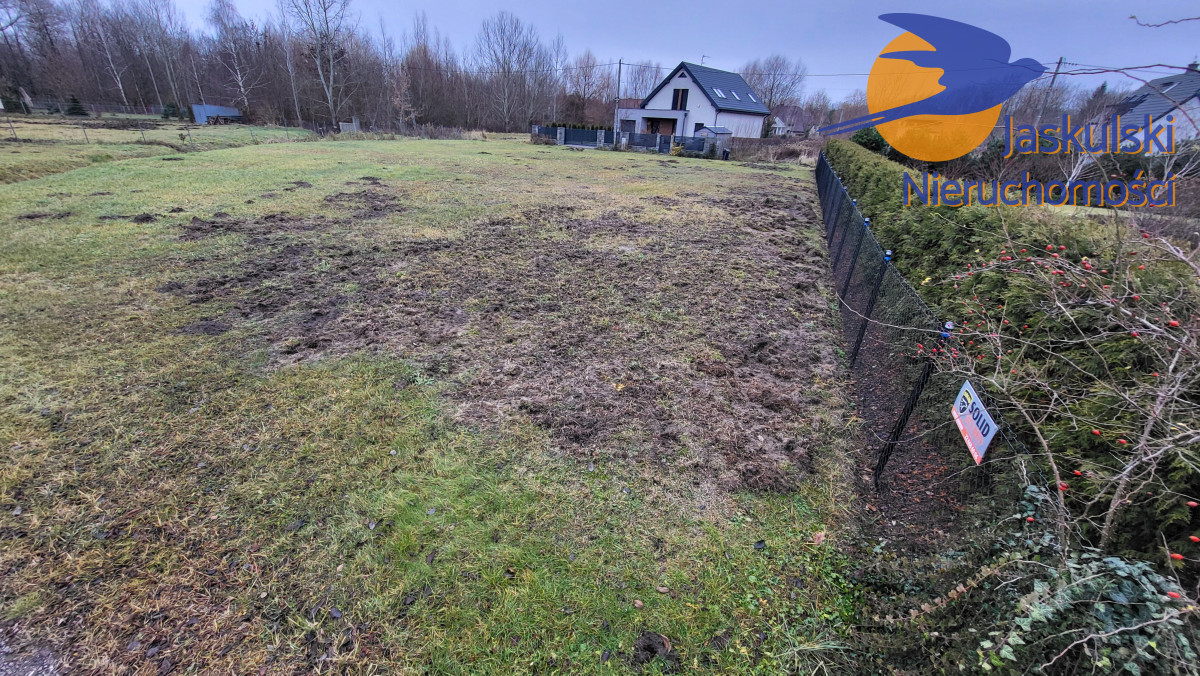 Działka na sprzedaż