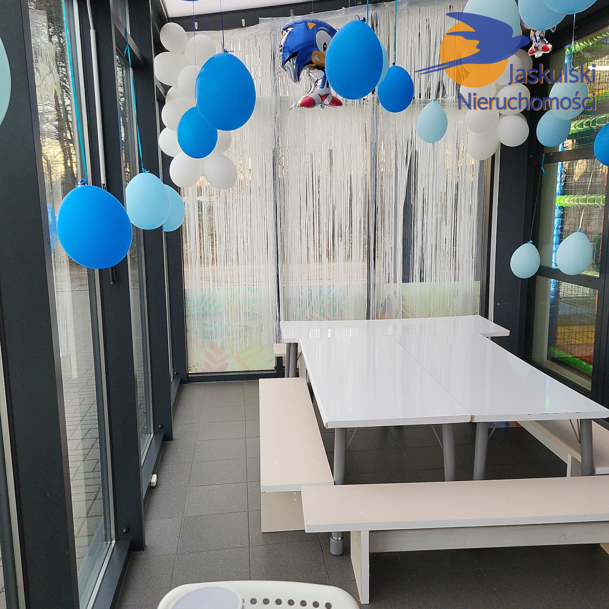 Komercyjny na sprzedaż