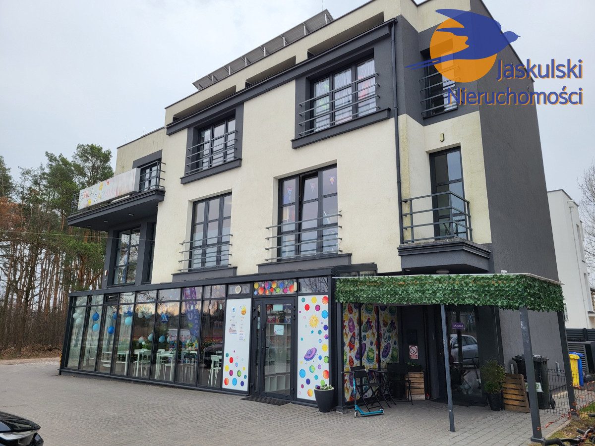 Komercyjny na sprzedaż