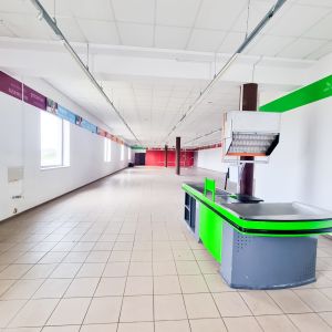 Lokale w miejscowości z potencjałem!