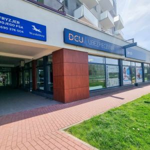 Lokal 48 m² na Parkitce – witryny, parter