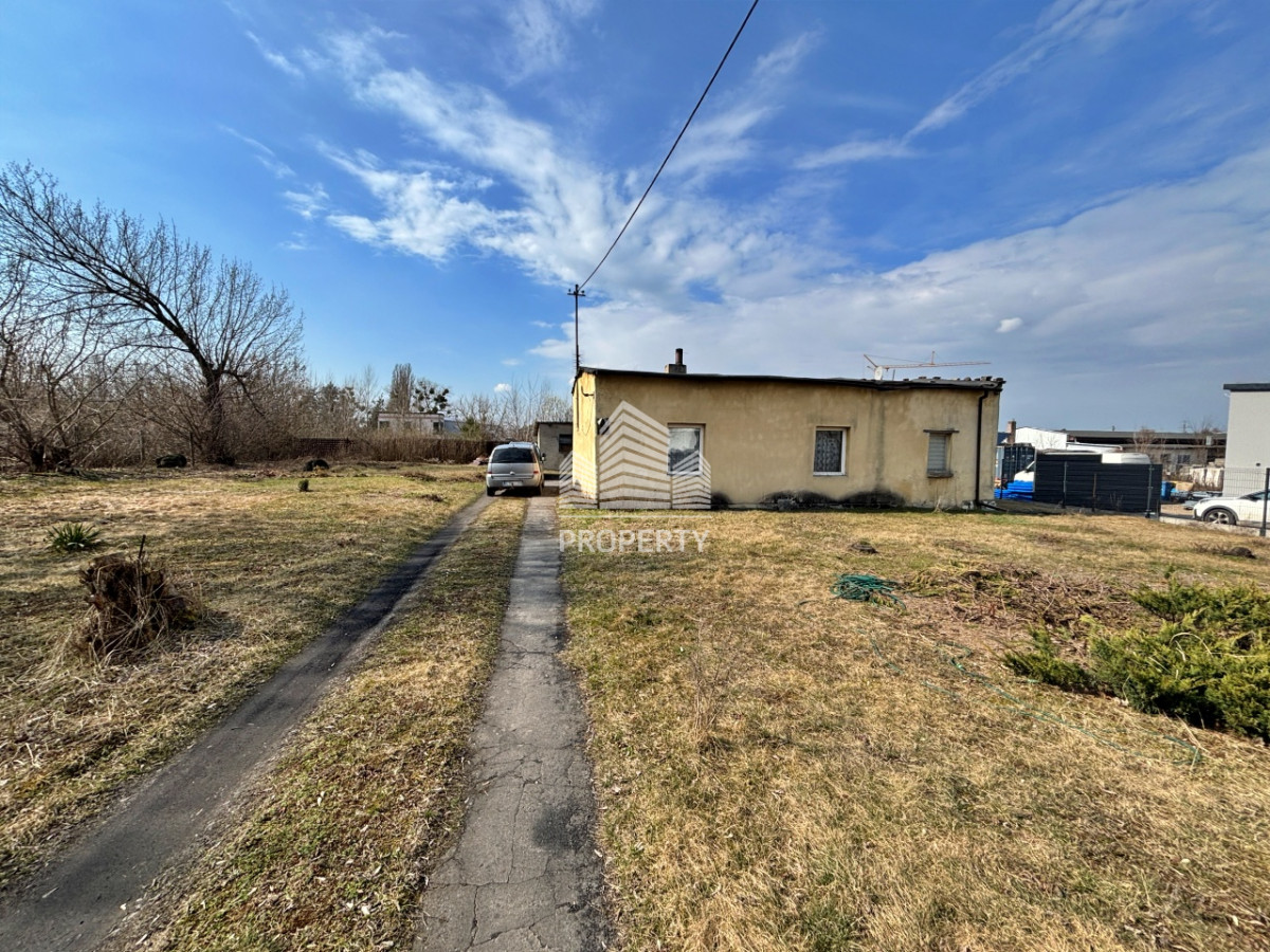 Działka na sprzedaż