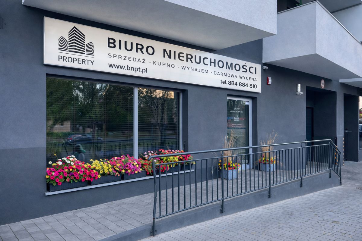 Komercyjny na wynajem