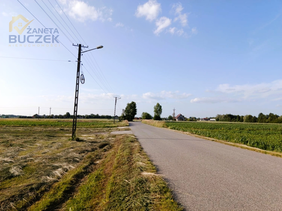 Działka na sprzedaż