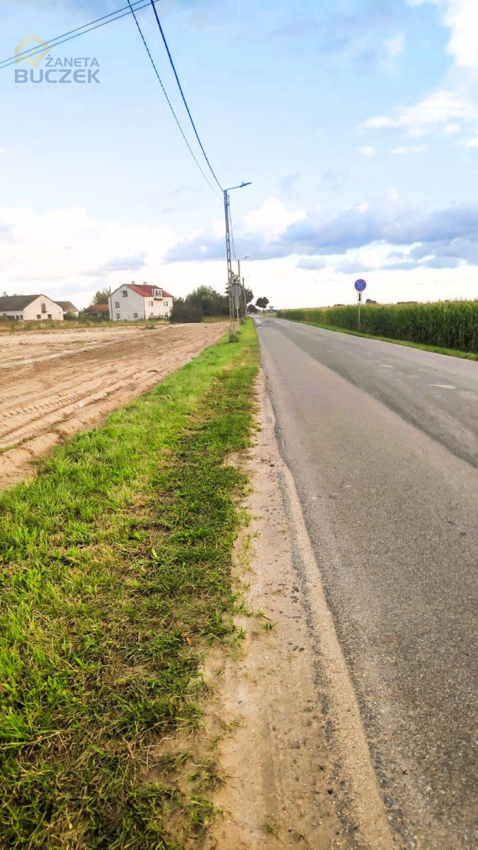 Działka na sprzedaż