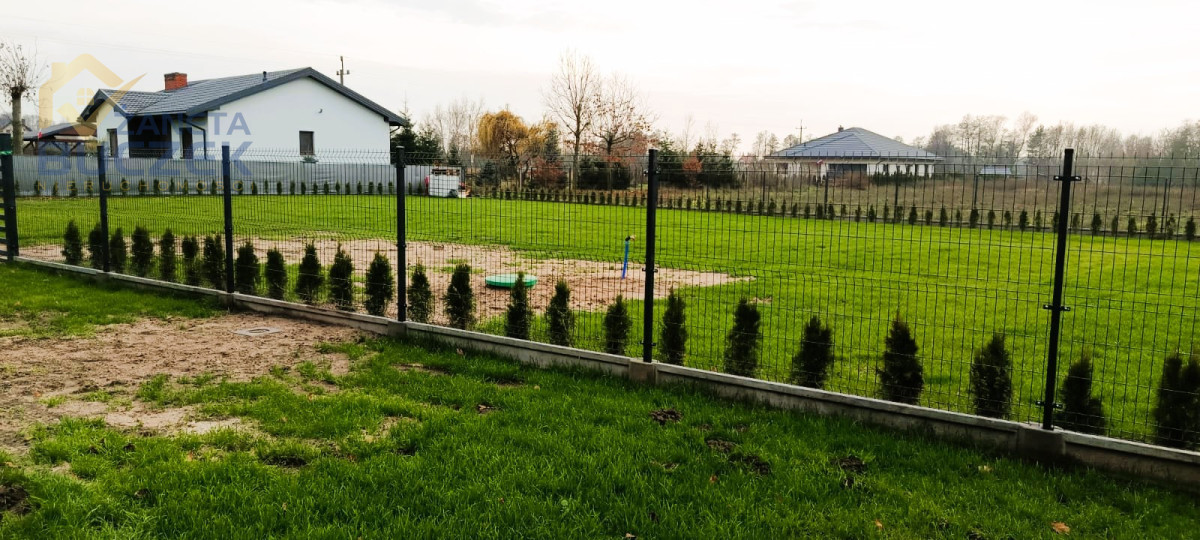 Działka na sprzedaż