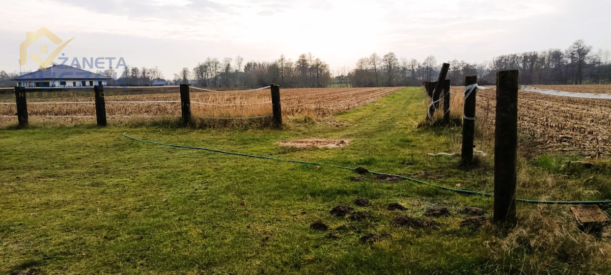 Działka na sprzedaż