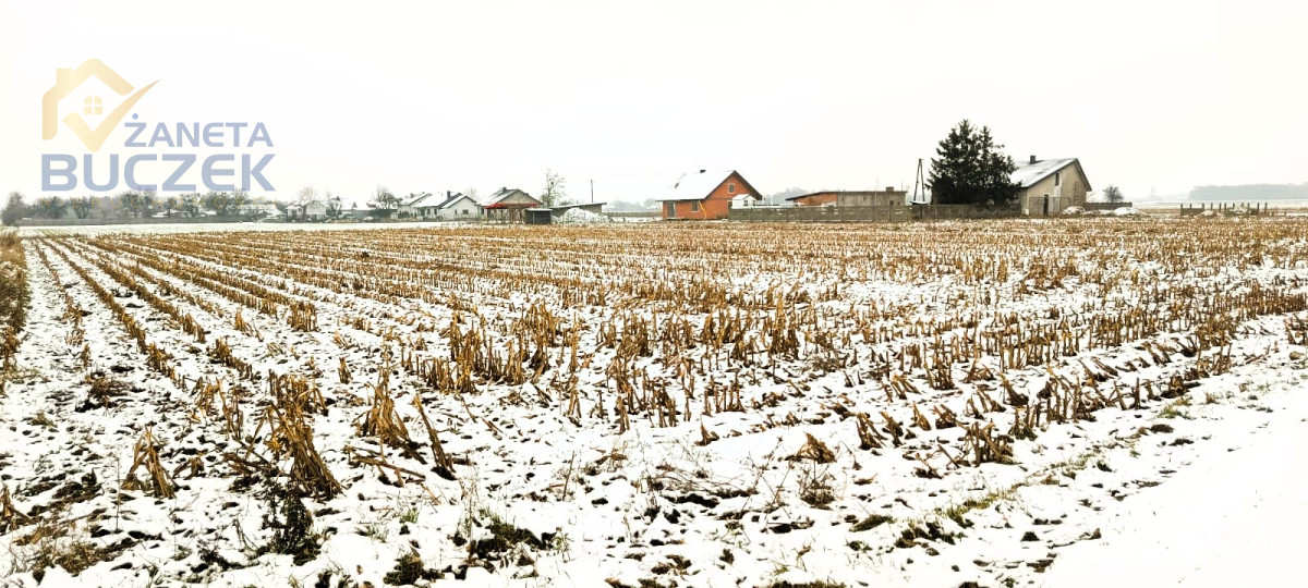 Działka na sprzedaż