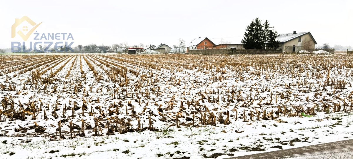 Działka na sprzedaż