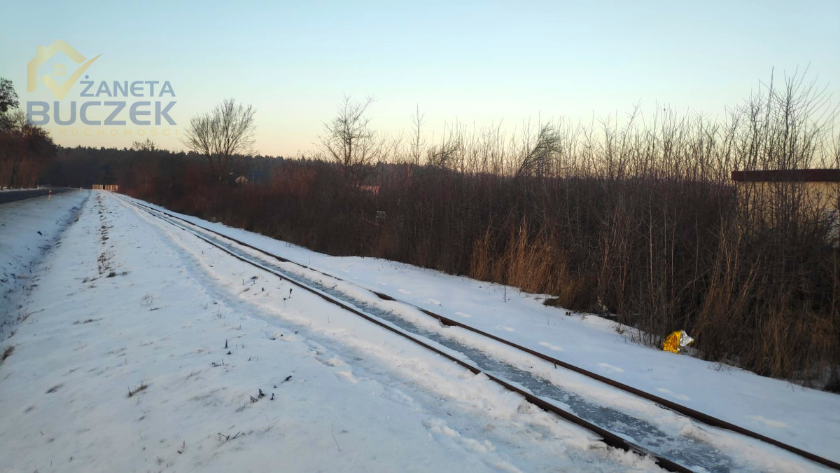 Działka na sprzedaż