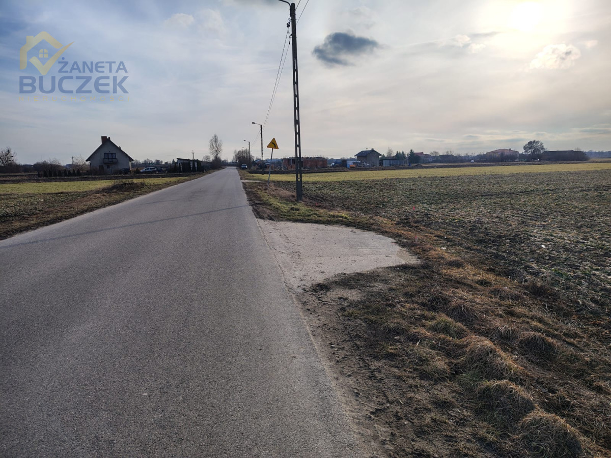 Działka na sprzedaż