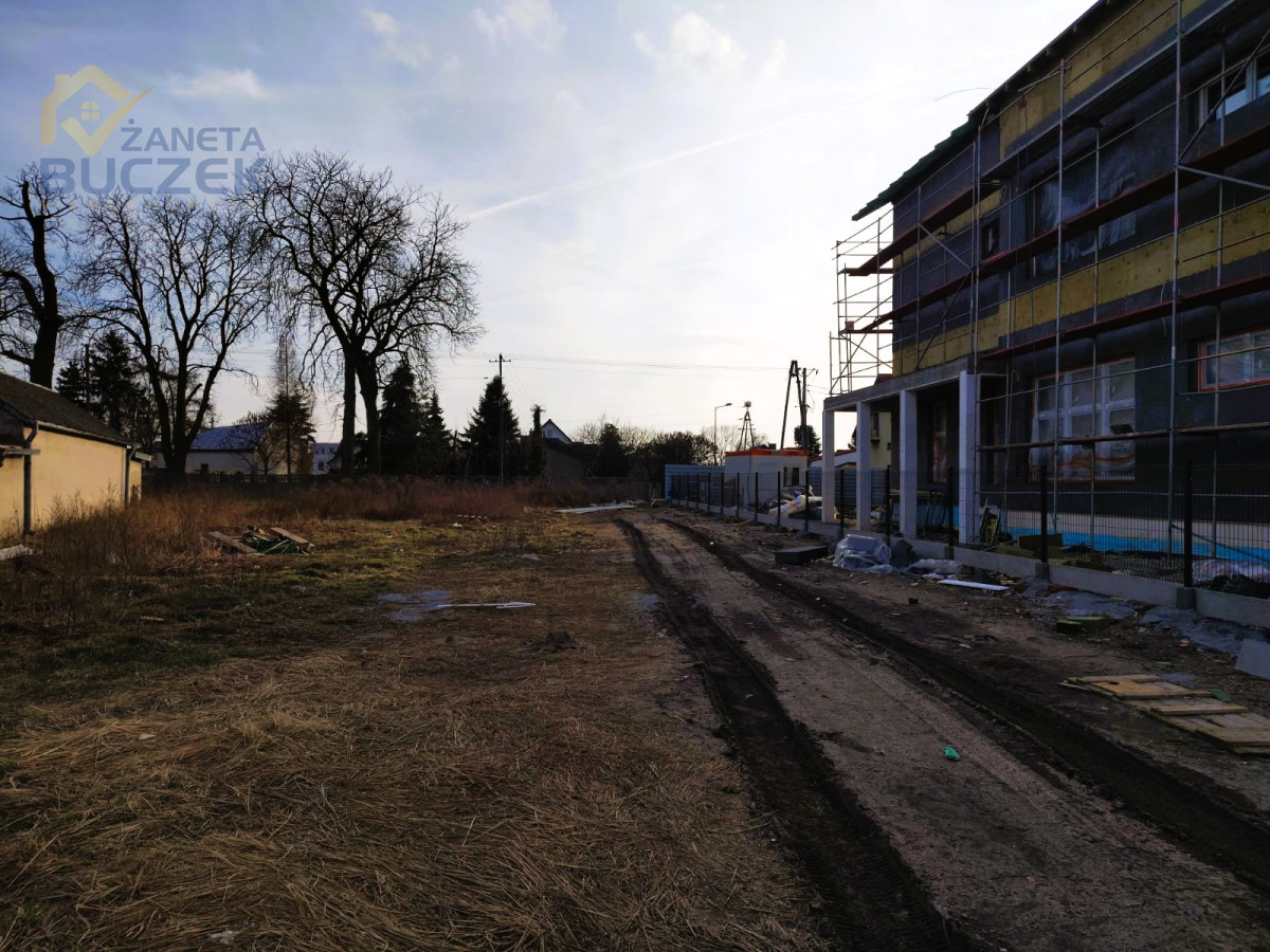 Działka na sprzedaż