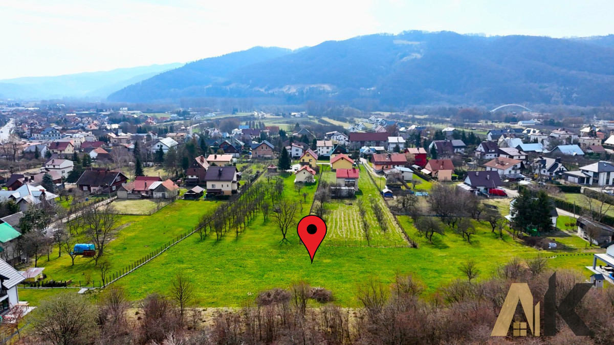 Działka na sprzedaż