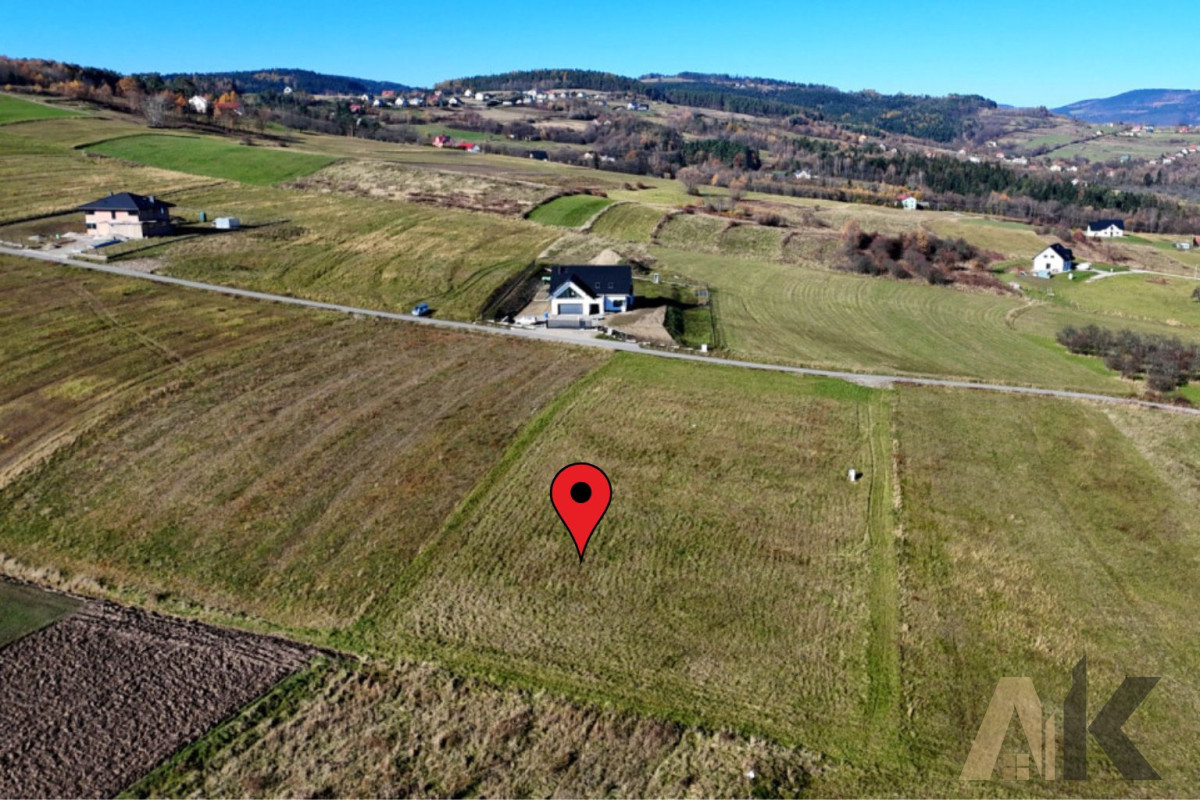 Działka na sprzedaż