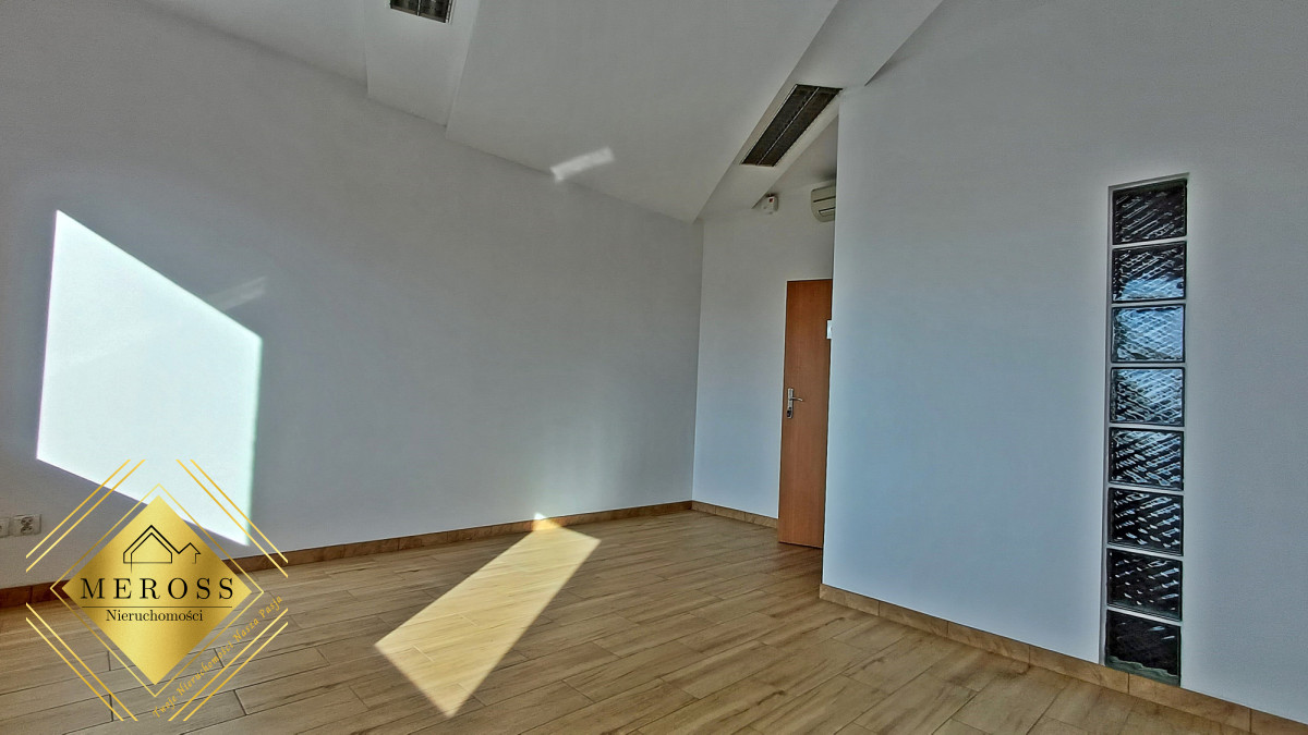 Komercyjny na wynajem