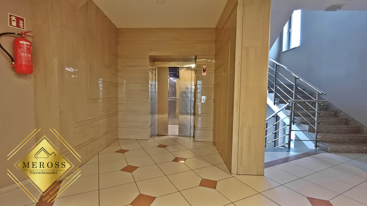 Komercyjny na wynajem