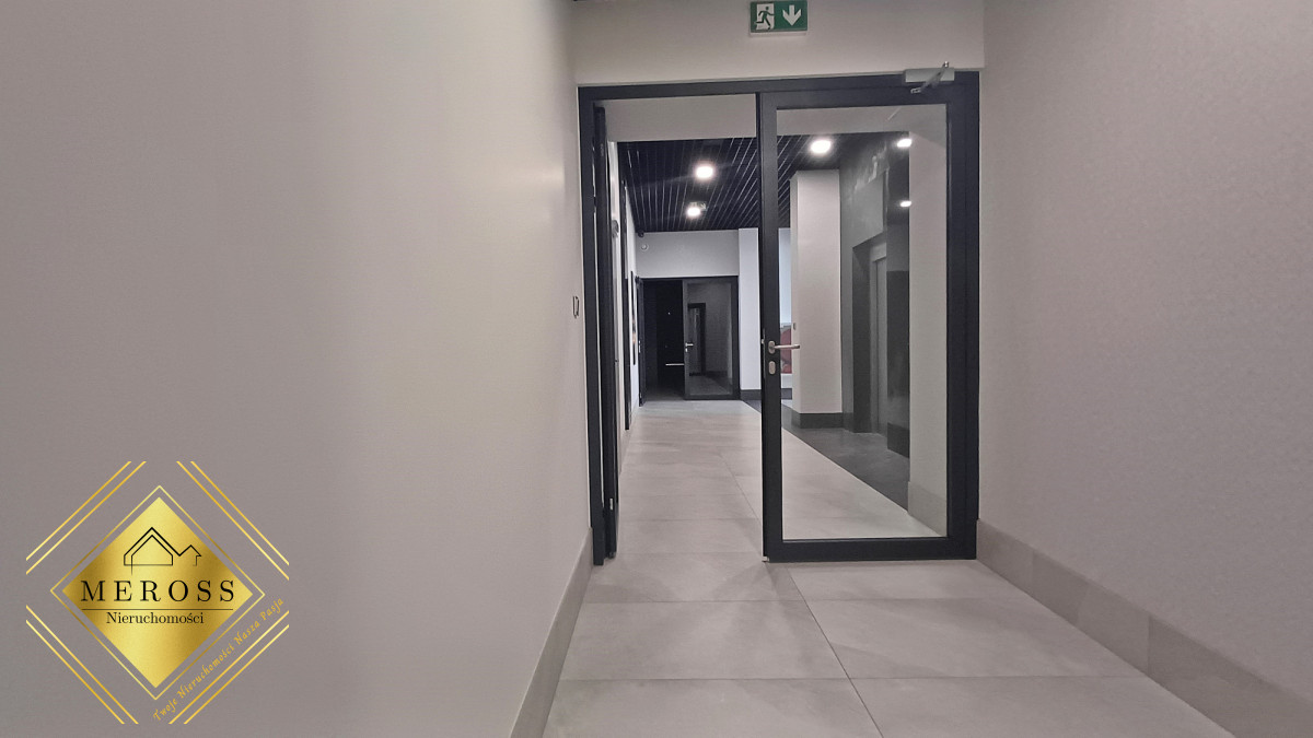 Komercyjny na sprzedaż