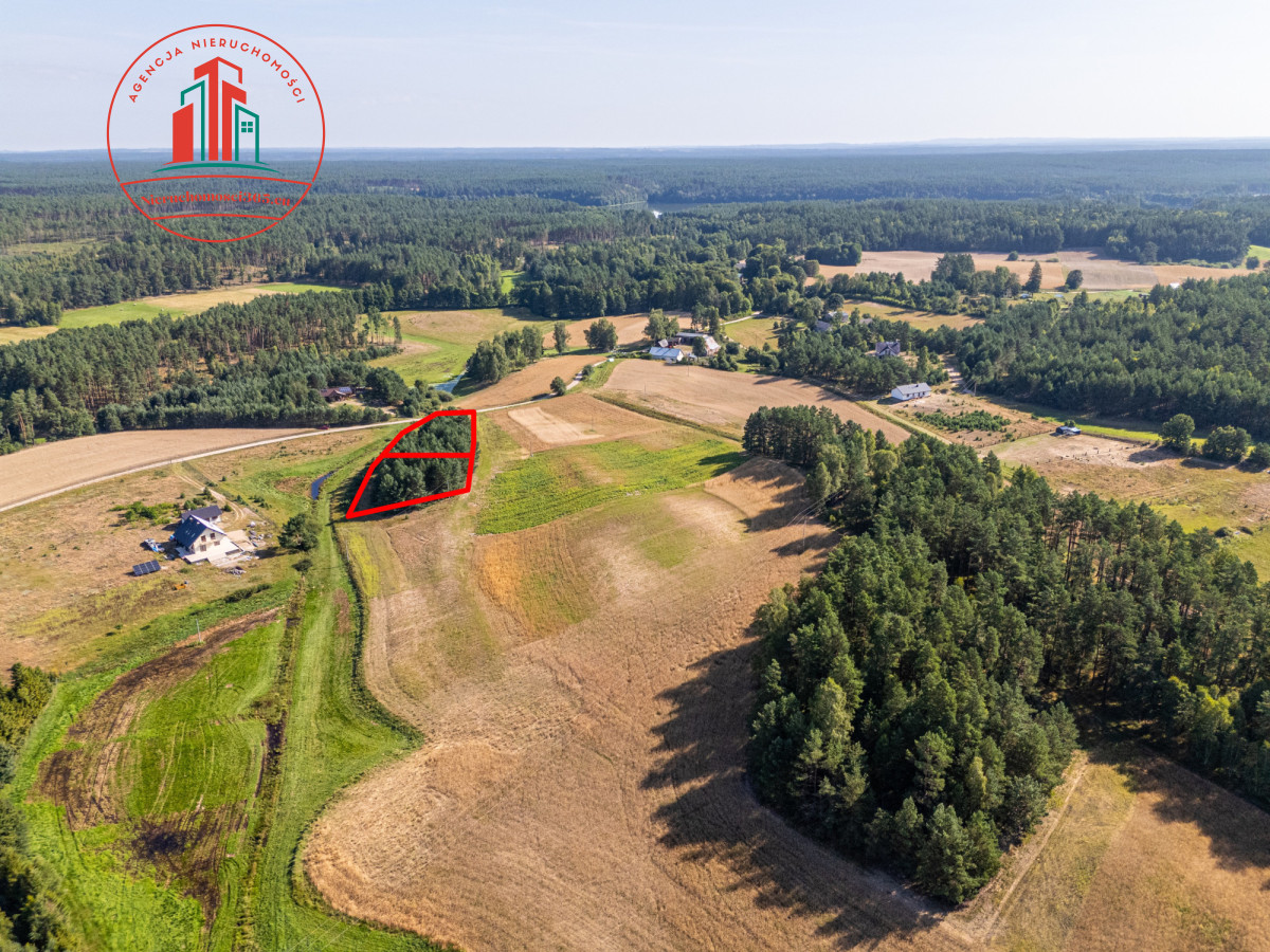 Działka na sprzedaż