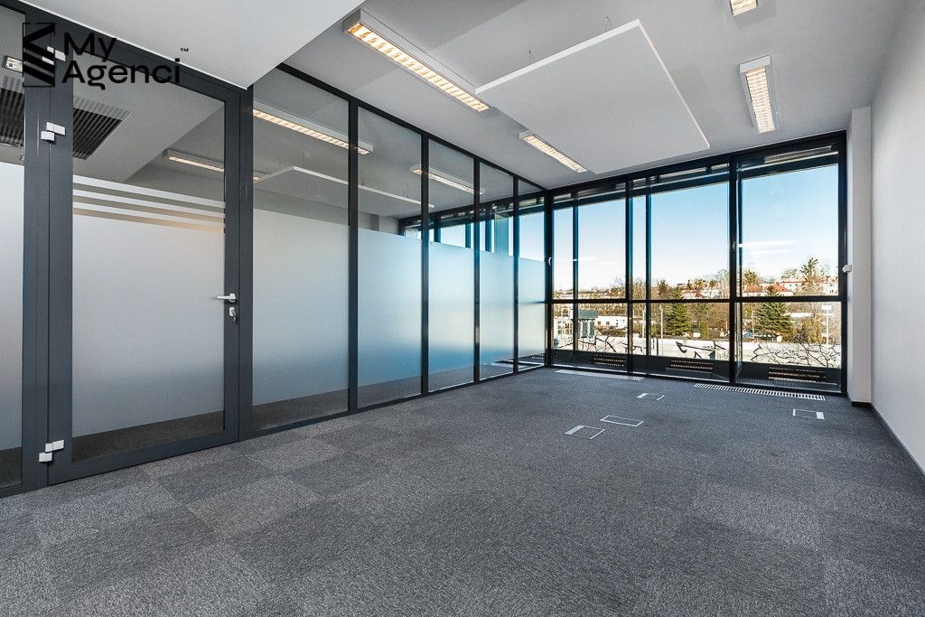 Komercyjny na wynajem