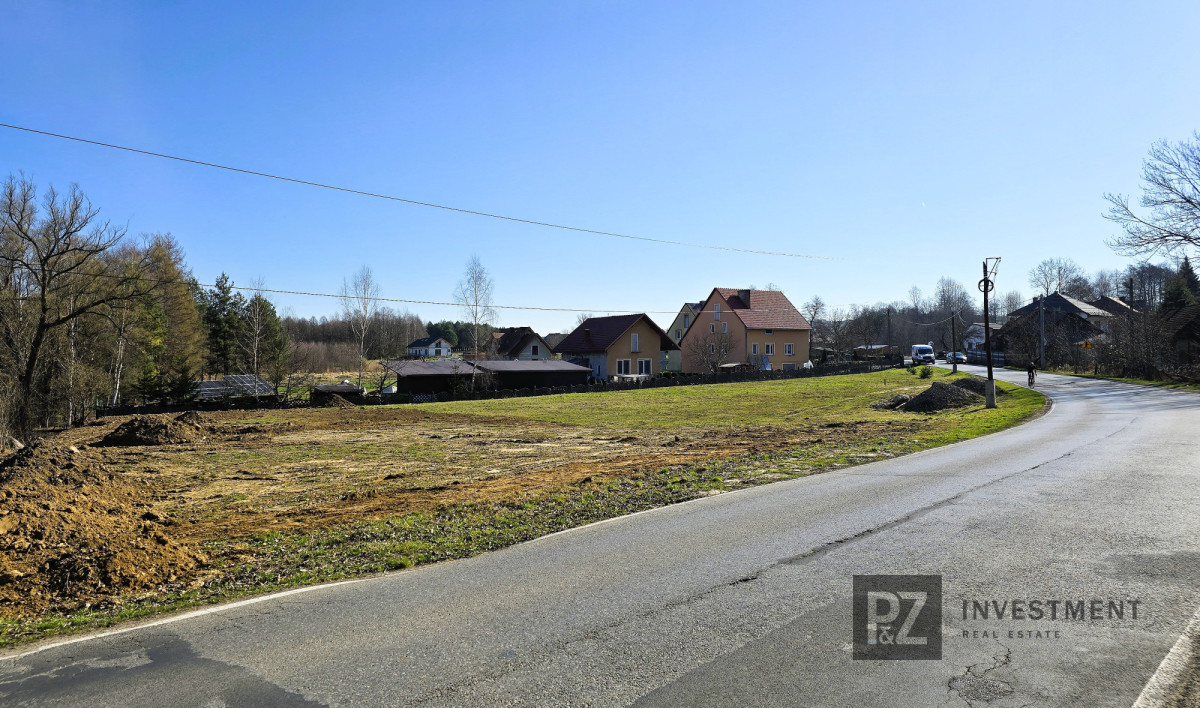 Działki budowlane z mediami w świetnej lokalizacji