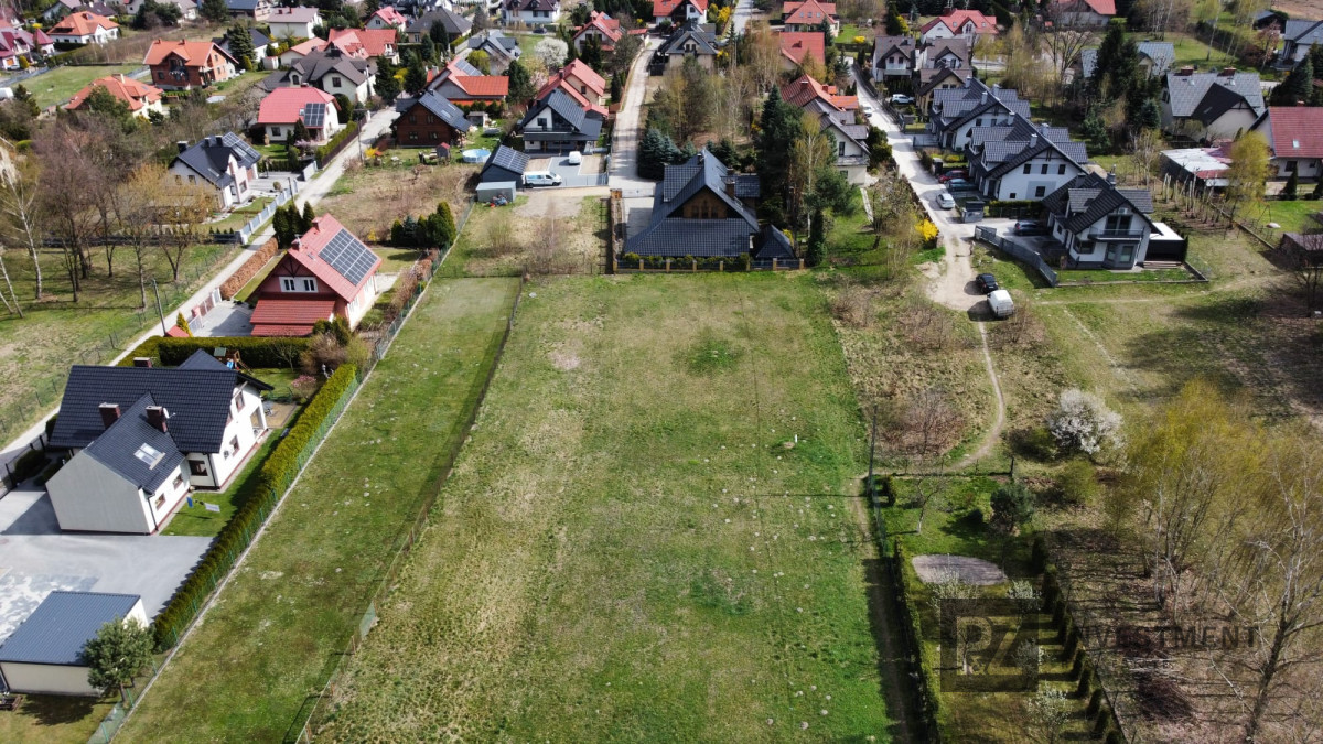 Atrakcyjna płaska działka blisko Wieliczki