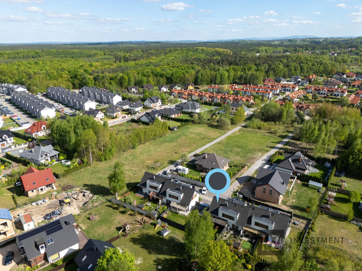 Dom z ogródkiem w zielonej okolicy – umeblowany