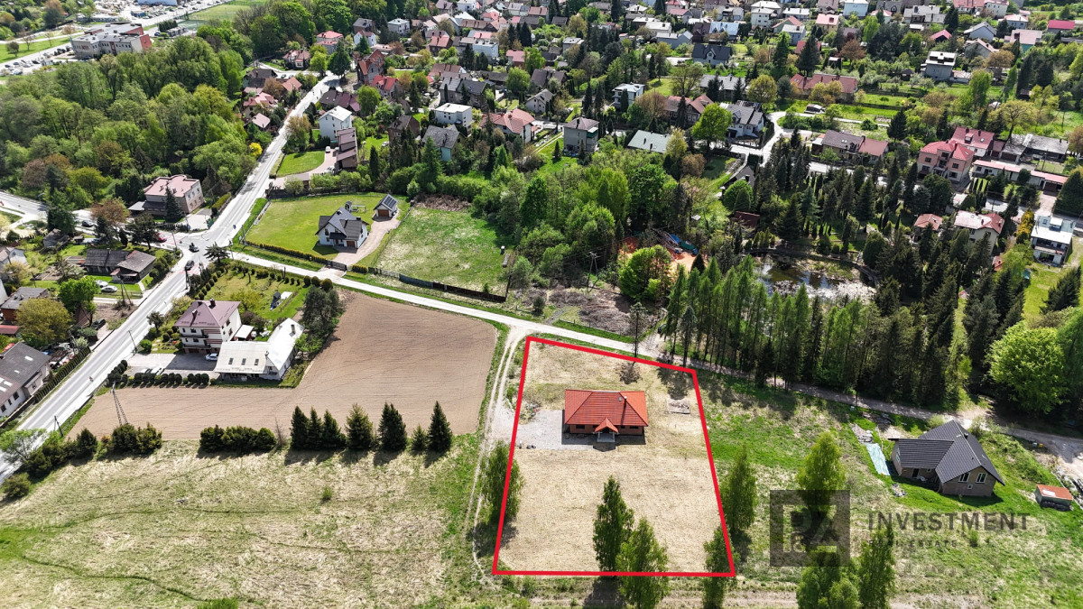 Dom parterowy na obrzeżach Krzeszowic