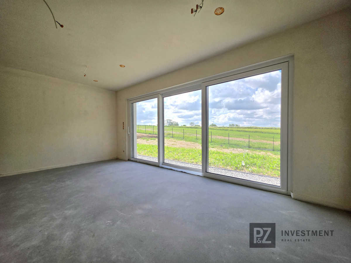 Nowoczesny dom w spokojnej okolicy!