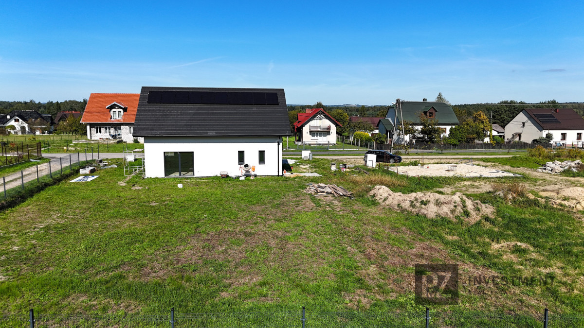 Nowoczesne domy na dużej działce w dobrej cenie