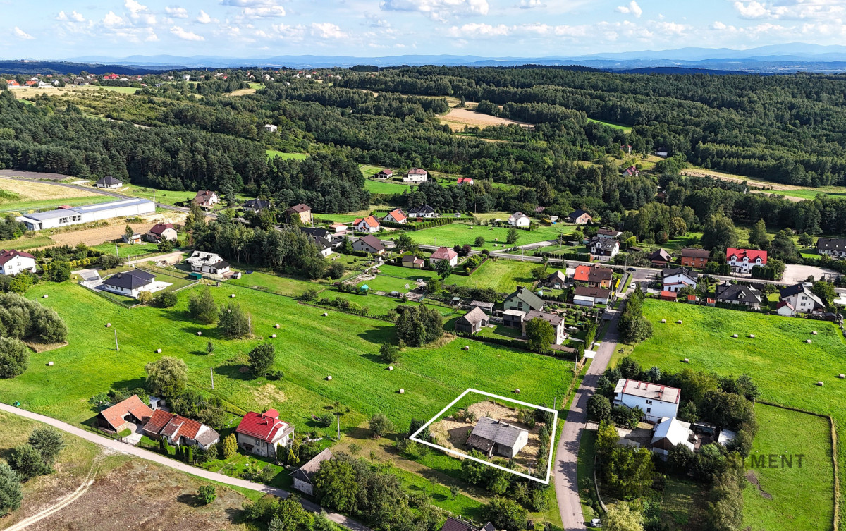 Dom do remontu w dobrej lokalizacji!