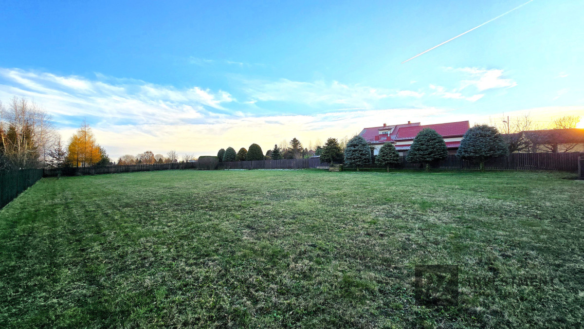 Atrakcyjna działka z mediami blisko Krzeszowic