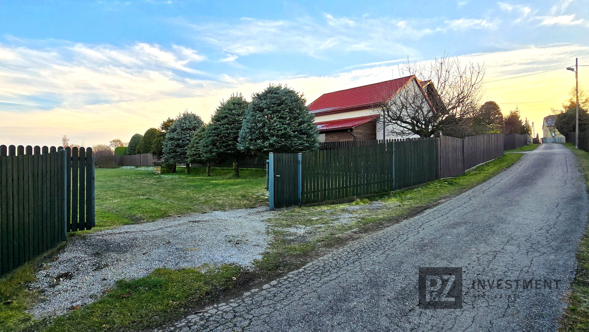 Atrakcyjna działka z mediami blisko Krzeszowic