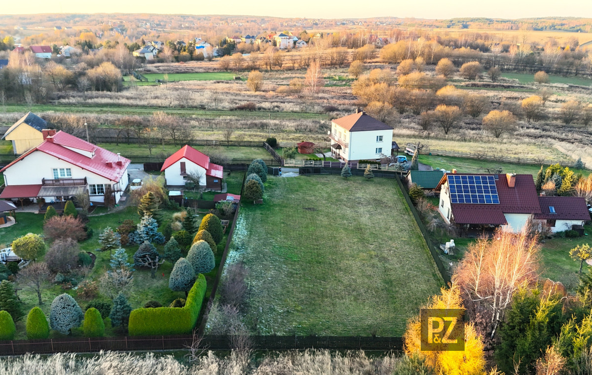 Atrakcyjna działka z mediami blisko Krzeszowic